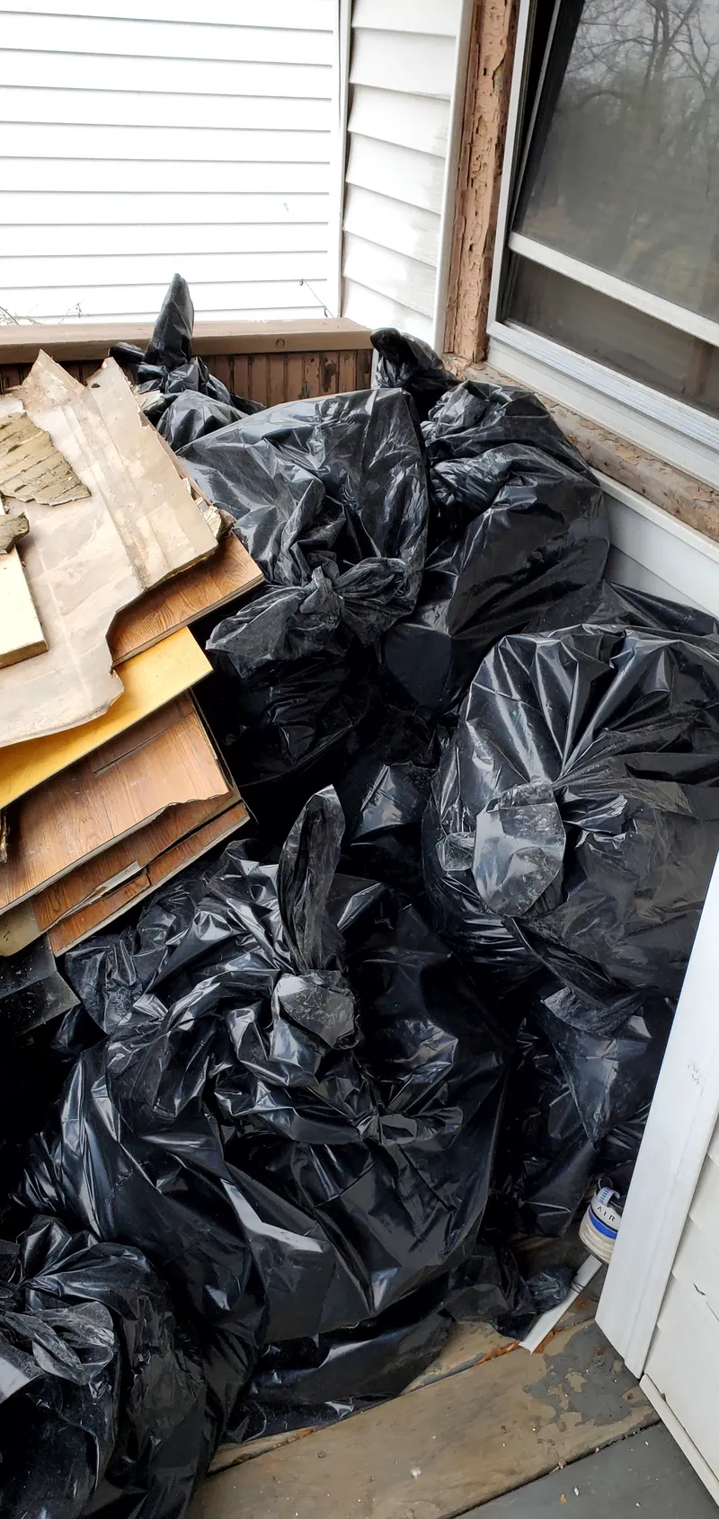 Residential junk removal before photo